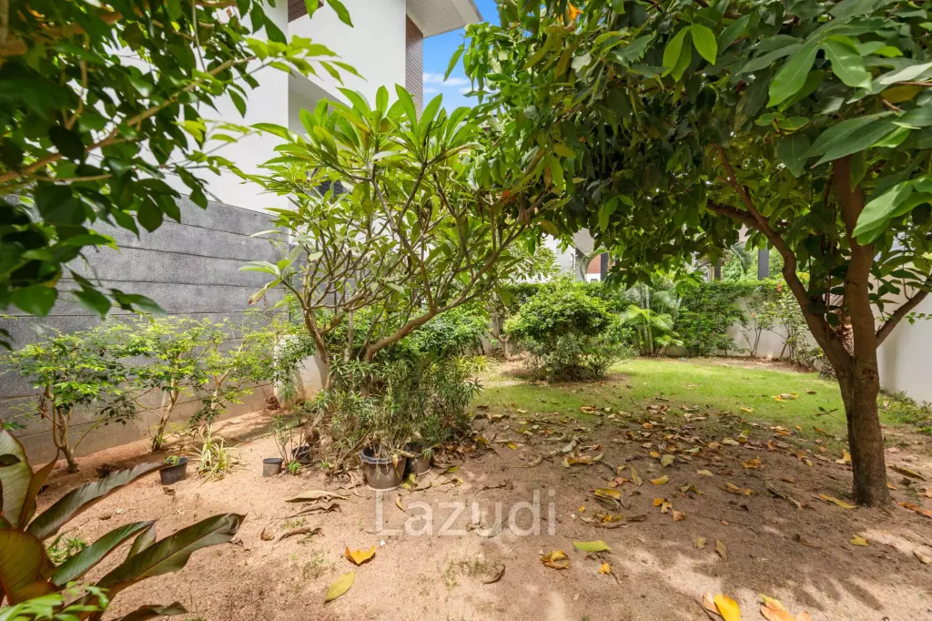 2-Bed Villa with Stunning Sea Views in Chaweng Noi