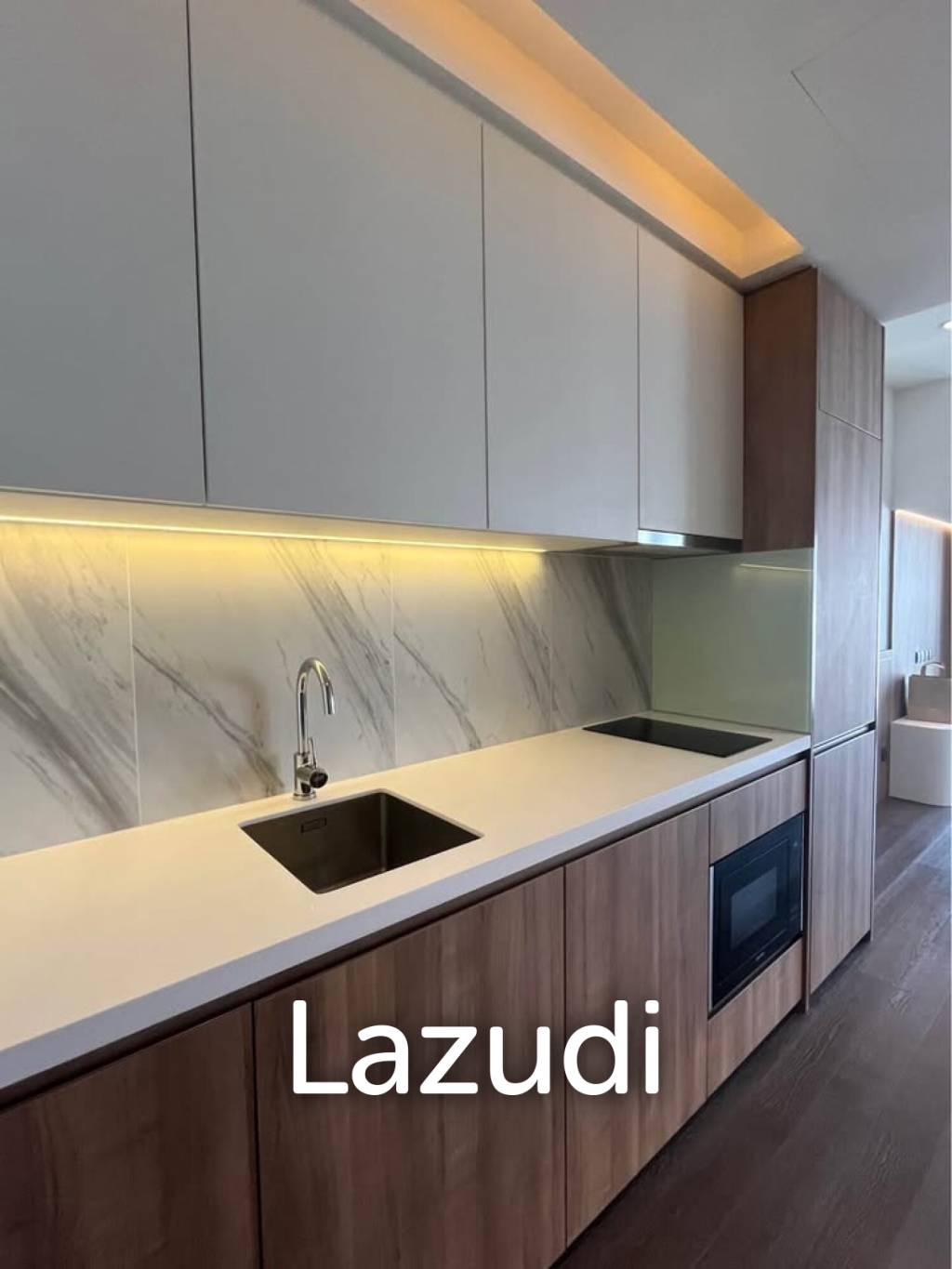 43.5 sqm high floor condo at MUNIQ Sukhumvit 23 in Wattana Bangkok