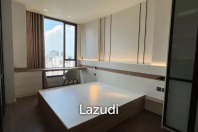 43.5 sqm high floor condo at MUNIQ Sukhumvit 23 in Wattana Bangkok