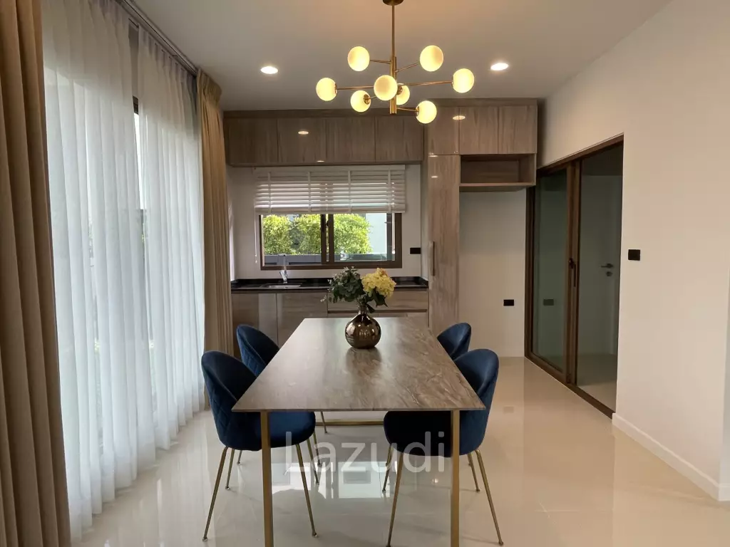 4 Bed 4 Bath Detached House For Rent in Burasiri Krungthep Kreetha