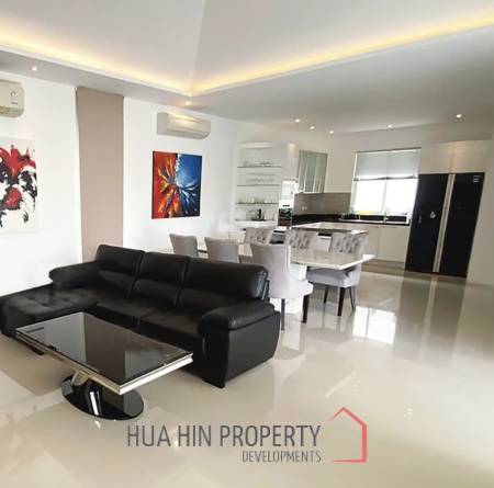FALCON HILL  : 3 bed luxury pool villa