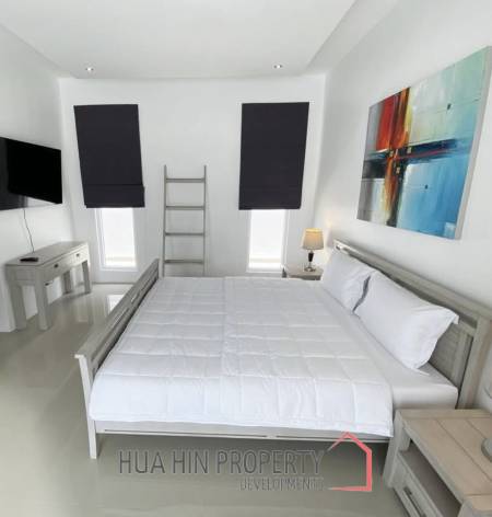 FALCON HILL  : 3 bed luxury pool villa