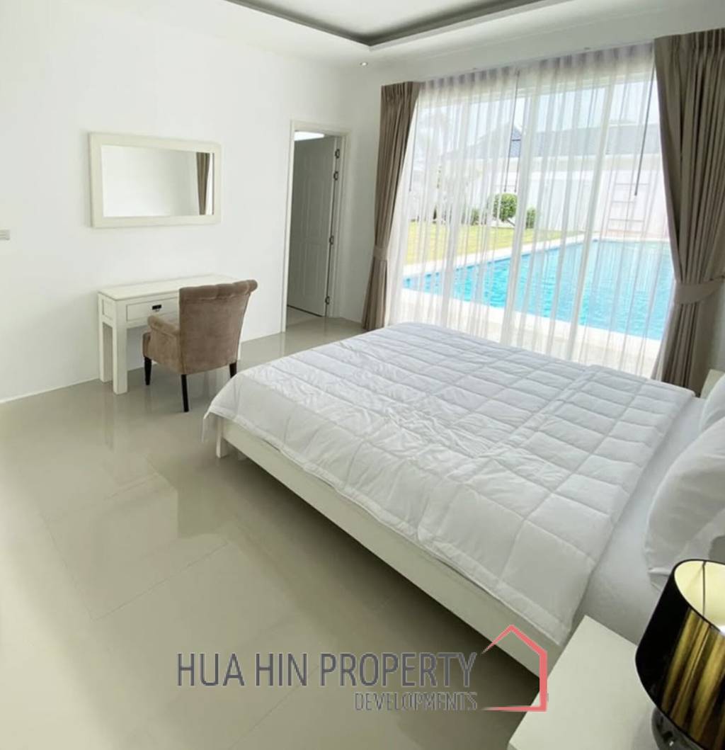 FALCON HILL  : 3 bed luxury pool villa