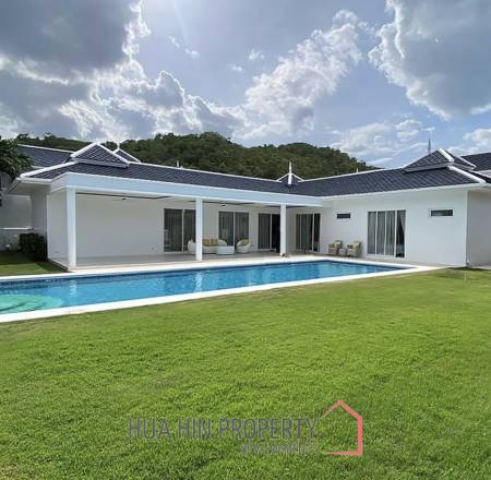 FALCON HILL  : 3 bed luxury pool villa
