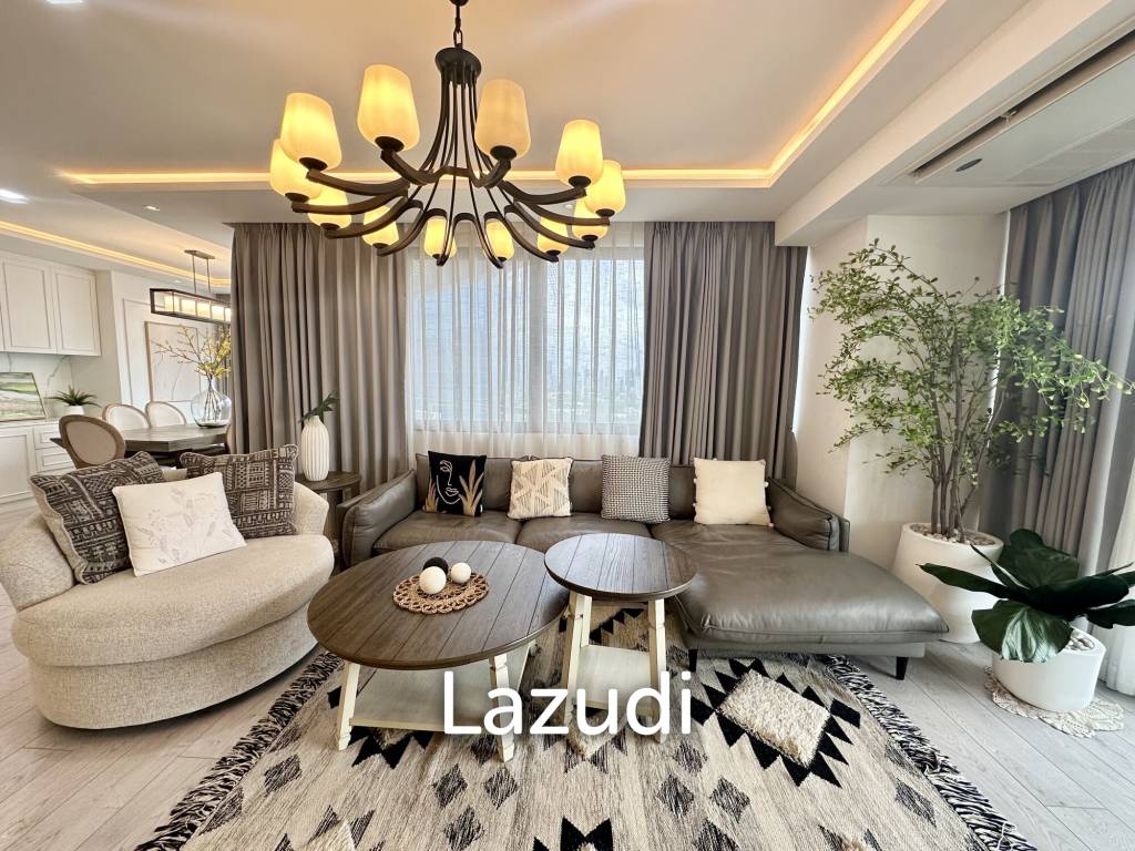 2 bedroom 2 bathroom condo 128 sqm. at Lake Avenue for sale