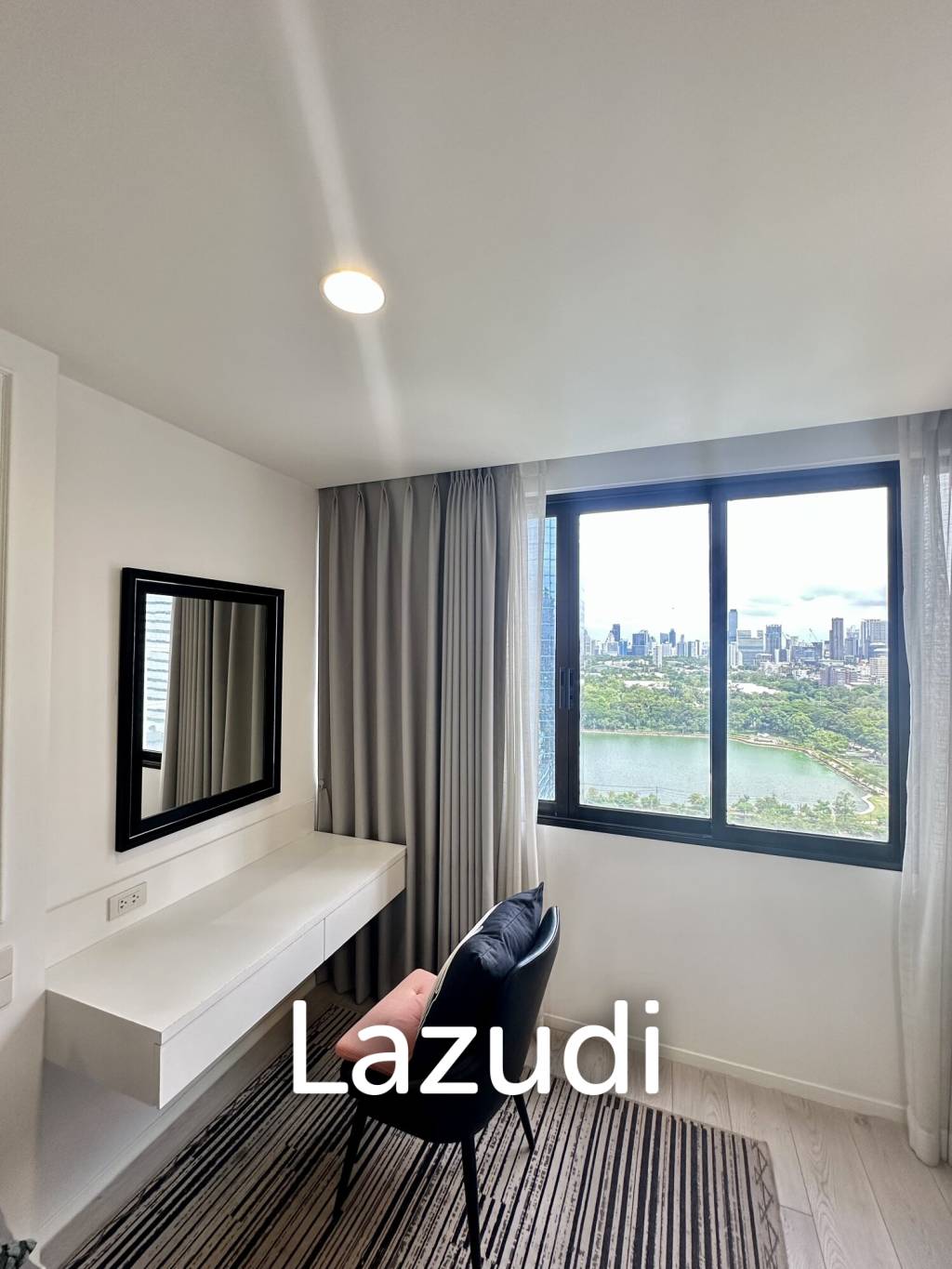 2 bedroom 2 bathroom condo 128 sqm. at Lake Avenue for sale