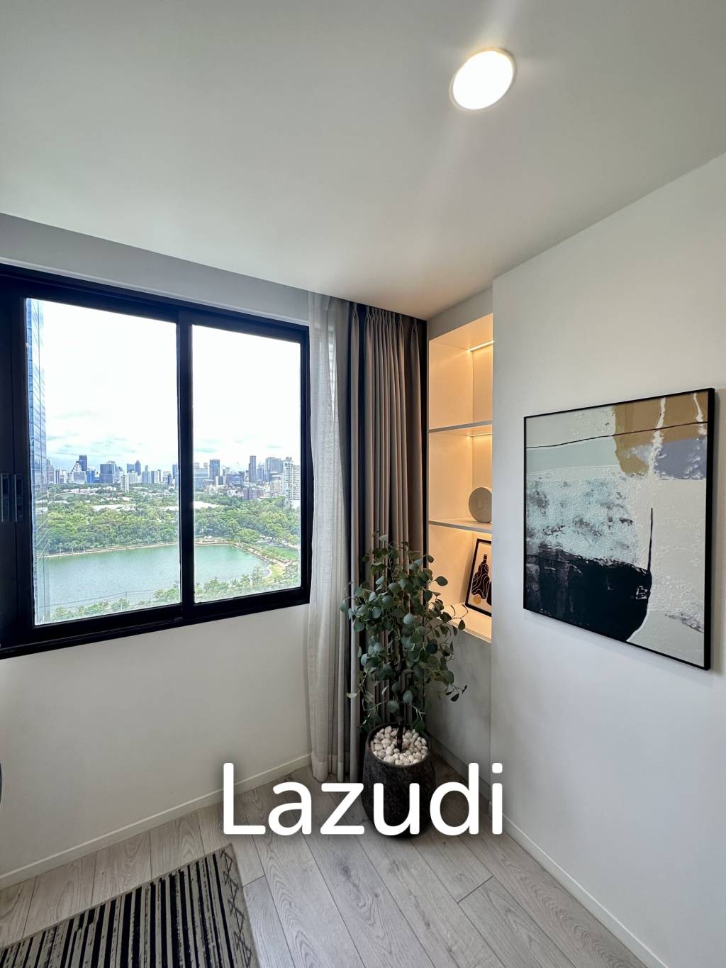 2 bedroom 2 bathroom condo 128 sqm. at Lake Avenue for sale