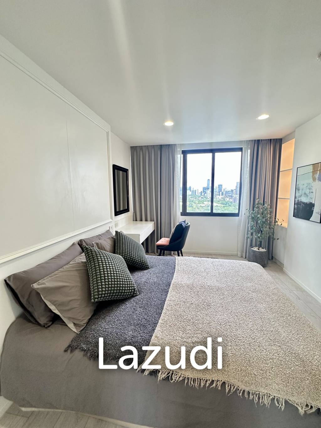 2 bedroom 2 bathroom condo 128 sqm. at Lake Avenue for sale