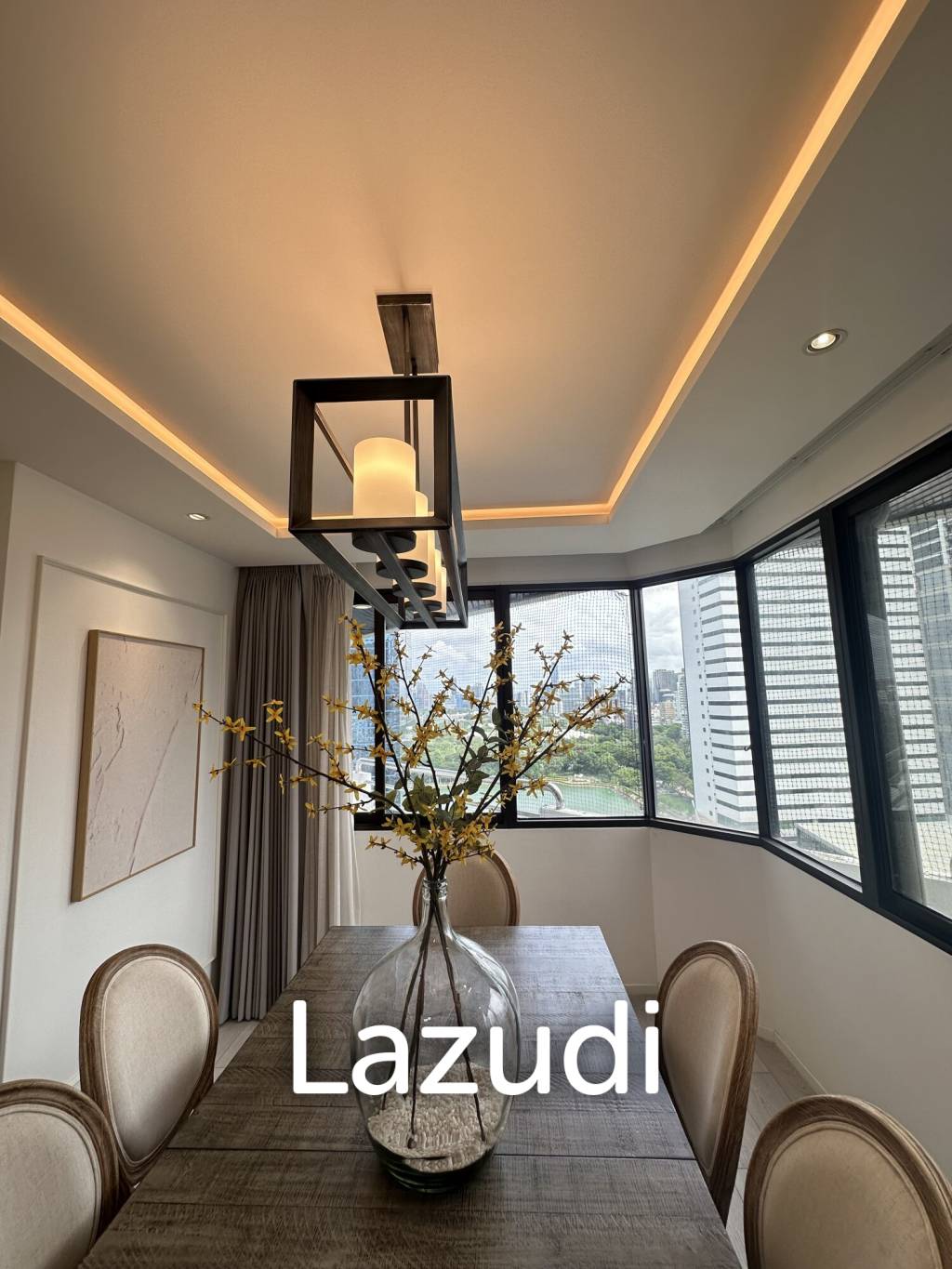 2 bedroom 2 bathroom condo 128 sqm. at Lake Avenue for sale