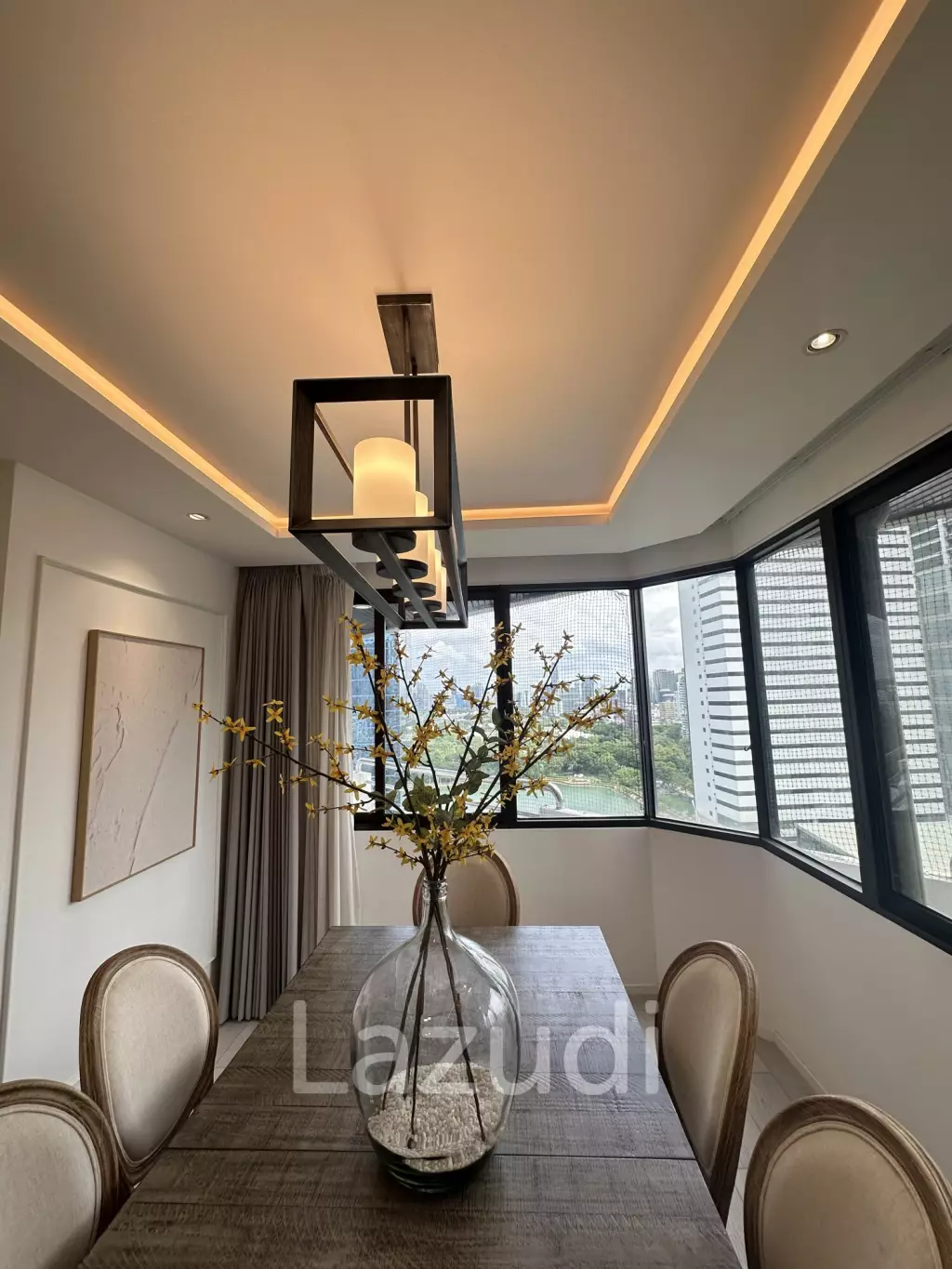 2 bedroom 2 bathroom condo 128 sqm. at Lake Avenue for sale