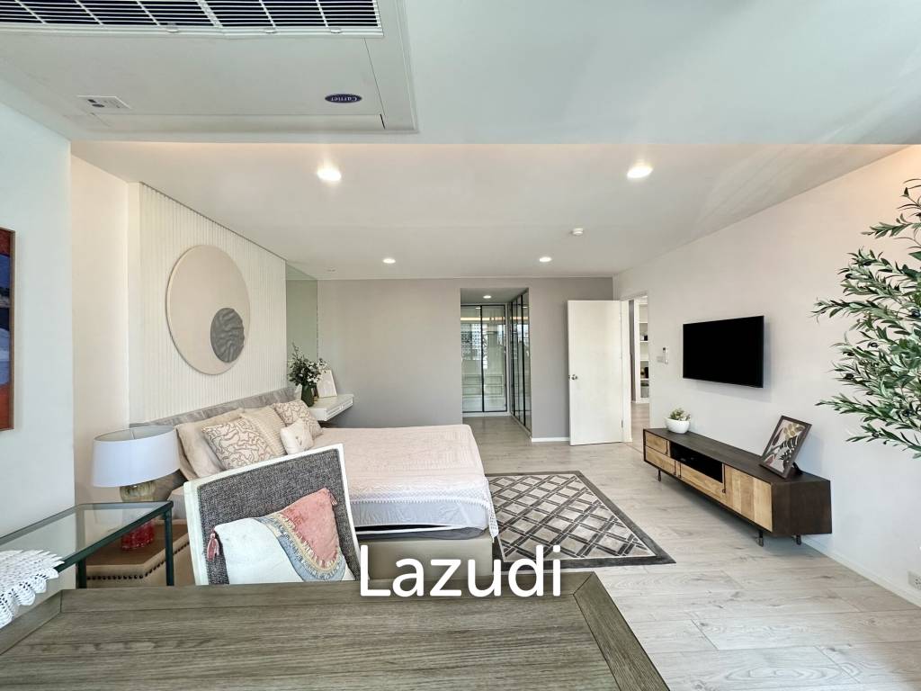 2 bedroom 2 bathroom condo 128 sqm. at Lake Avenue for sale