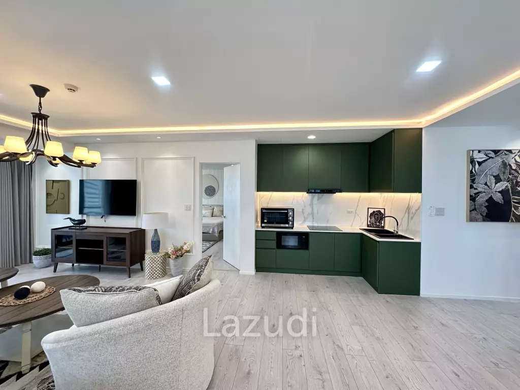 2 bedroom 2 bathroom condo 128 sqm. at Lake Avenue for sale