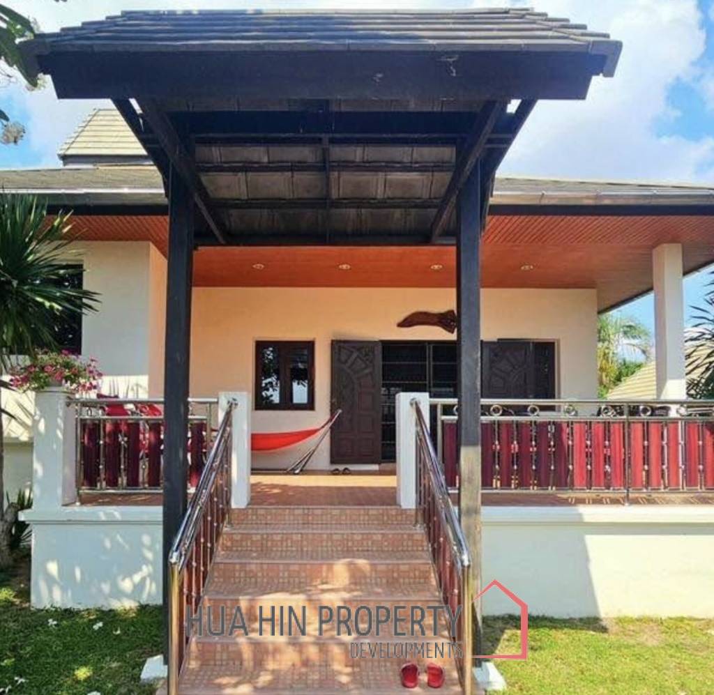 HILLSIDE HAMLET HOME  : 3 bed fully furnished