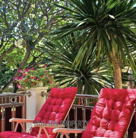 HILLSIDE HAMLET HOME  : 3 bed fully furnished