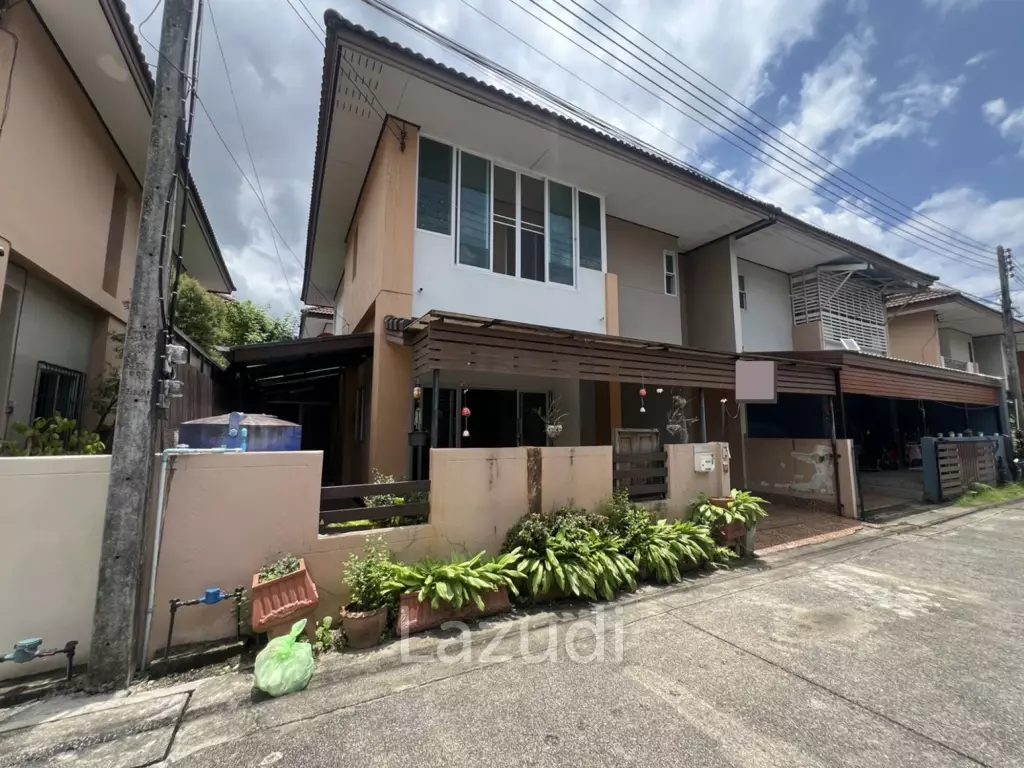 ขายบ้านทาวน์โฮม 2 ชั้น 3 ห้องนอน ในตัวเมืองเชียงราย