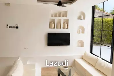 Balinese-Style 3-Bedroom Pool Villa for Sale in Soi Pasak