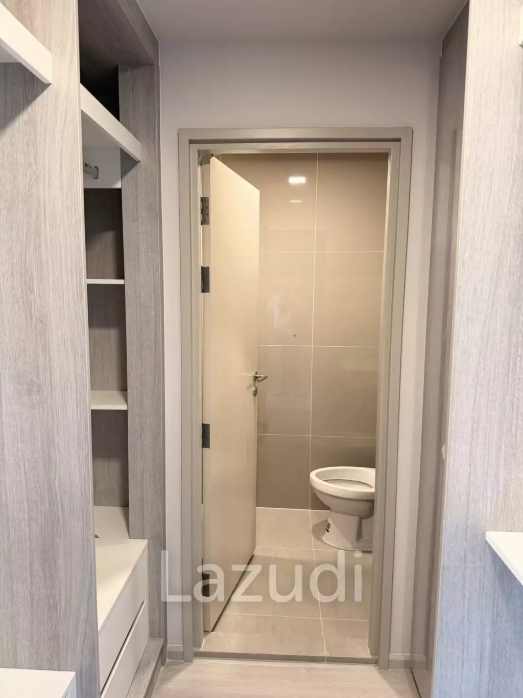 50 sqm 1 Bedroom Condo on 16th Floor at COBE Ratchada-Rama 9 Huai Khwang