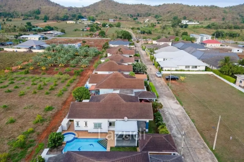 WARAROM VILLAGE KAO TAO : Good quality 3 bed pool villa