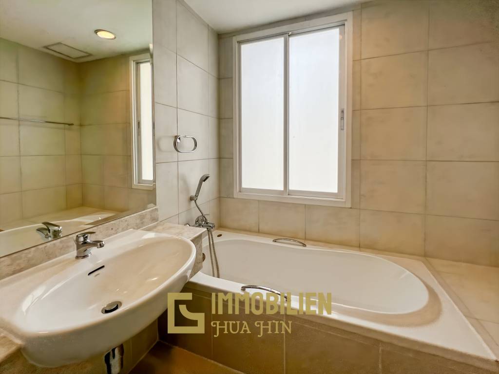 Exclusive Beachfront 3-Bedroom Condo In Baan San Ploen