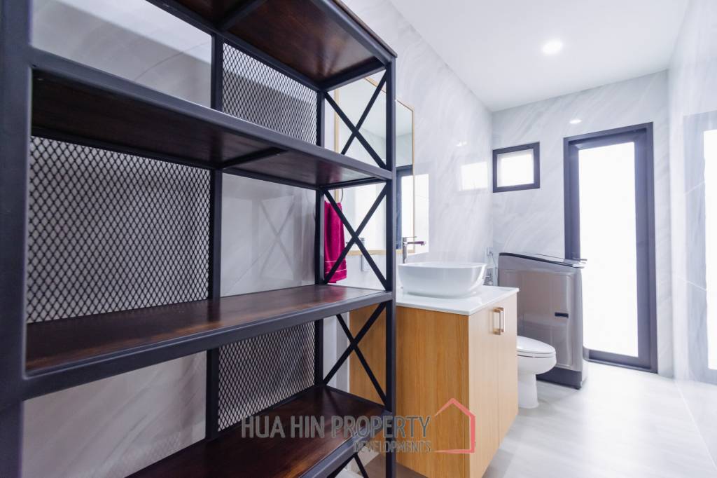 Modern pool villa 3 bedroom in Hua Hin City