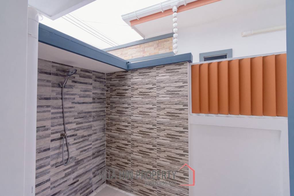 Modern pool villa 3 bedroom in Hua Hin City