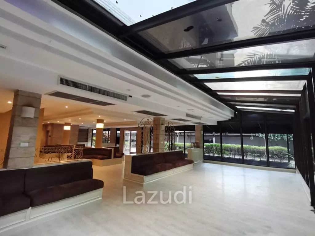 พื้นที่รีเทล 320 ตร.ม. ทำเลลุมพินี ปทุมวัน ใกล้สวนและย่านธุรกิจ