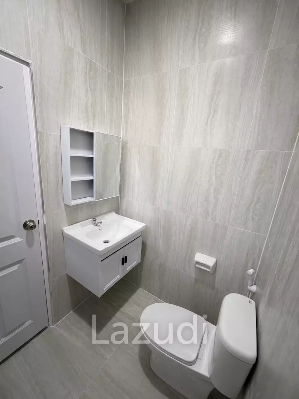 Villa Town 4 : 2BR Comfortable Living in a Peaceful Community.