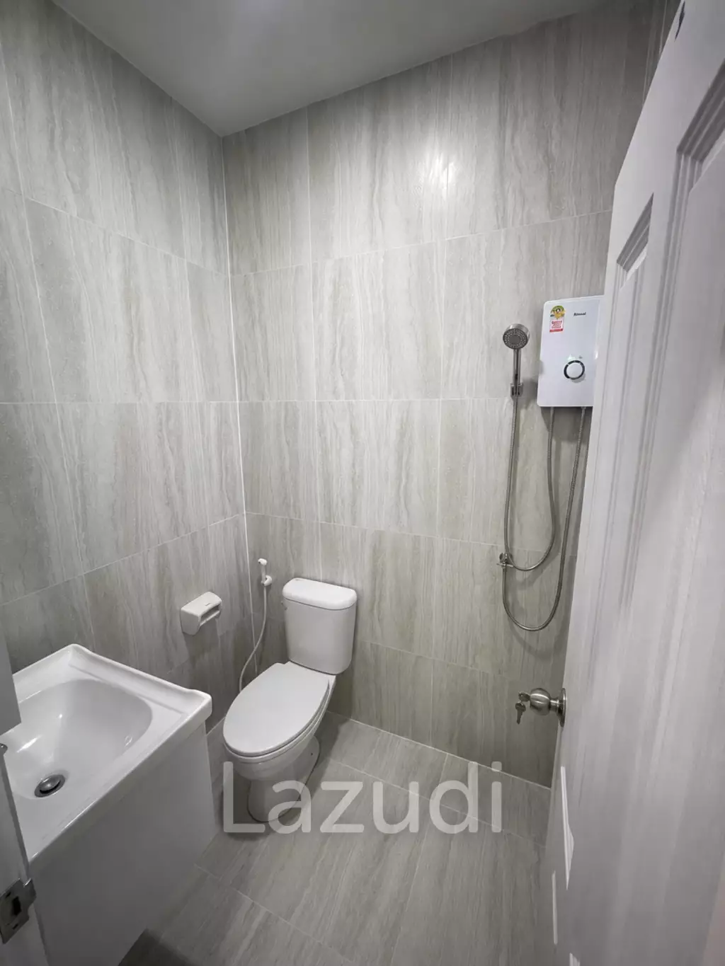 Villa Town 4 : 2BR Comfortable Living in a Peaceful Community.