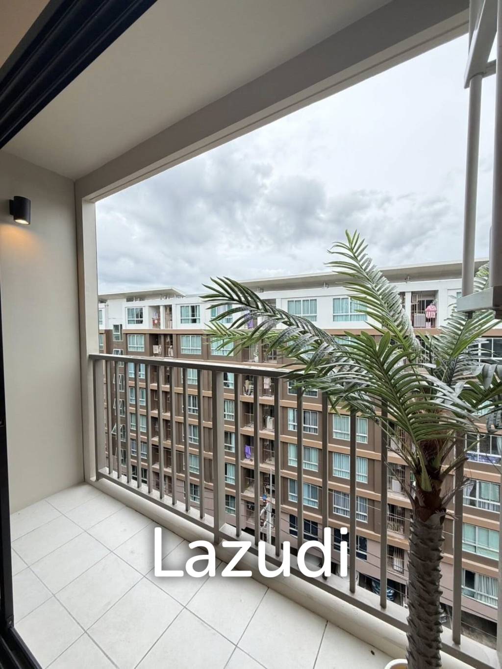 Brand-New 1-Bedroom Condo for Sale in Kathu