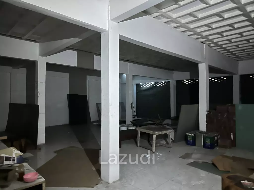 พื้นที่เชิงพาณิชย์ 330 ตร.ม. ทำเลค้าขายย่านคลองสาน กรุงเทพฯ