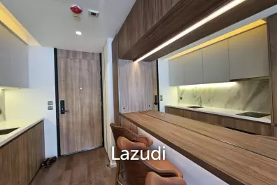 43 sqm modern 1 bedroom condo on 19th floor at MUNIQ Sukhumvit 23 Bangkok