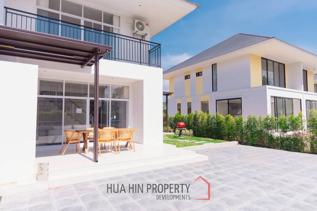195 sqm modern 3 bedroom villa in Amity Green Hua Hin - Two Storey Twin House