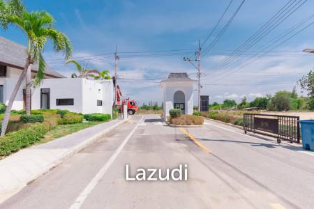 195 sqm modern 3 bedroom villa in Amity Green Hua Hin - Two Storey Twin House