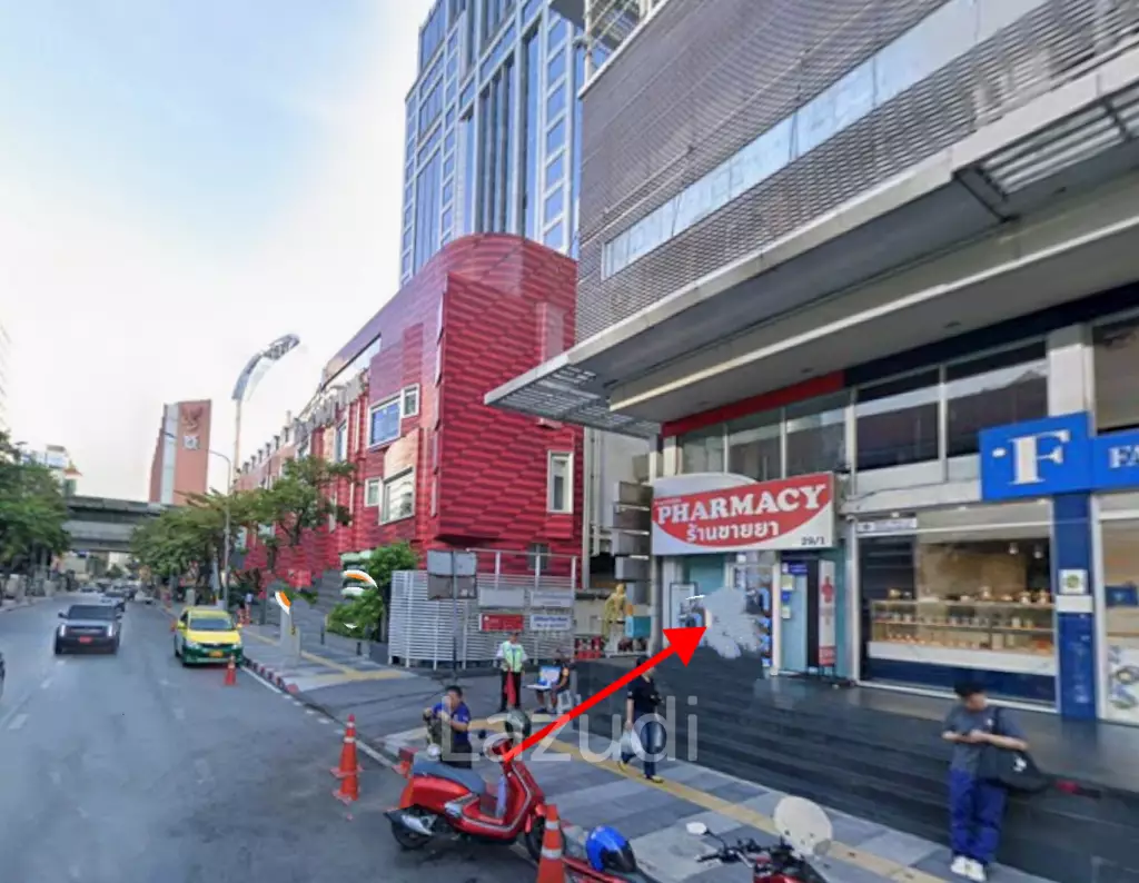 30 sqm retail for rent at Piya Place Lumpini Pathum Wan Bangkok