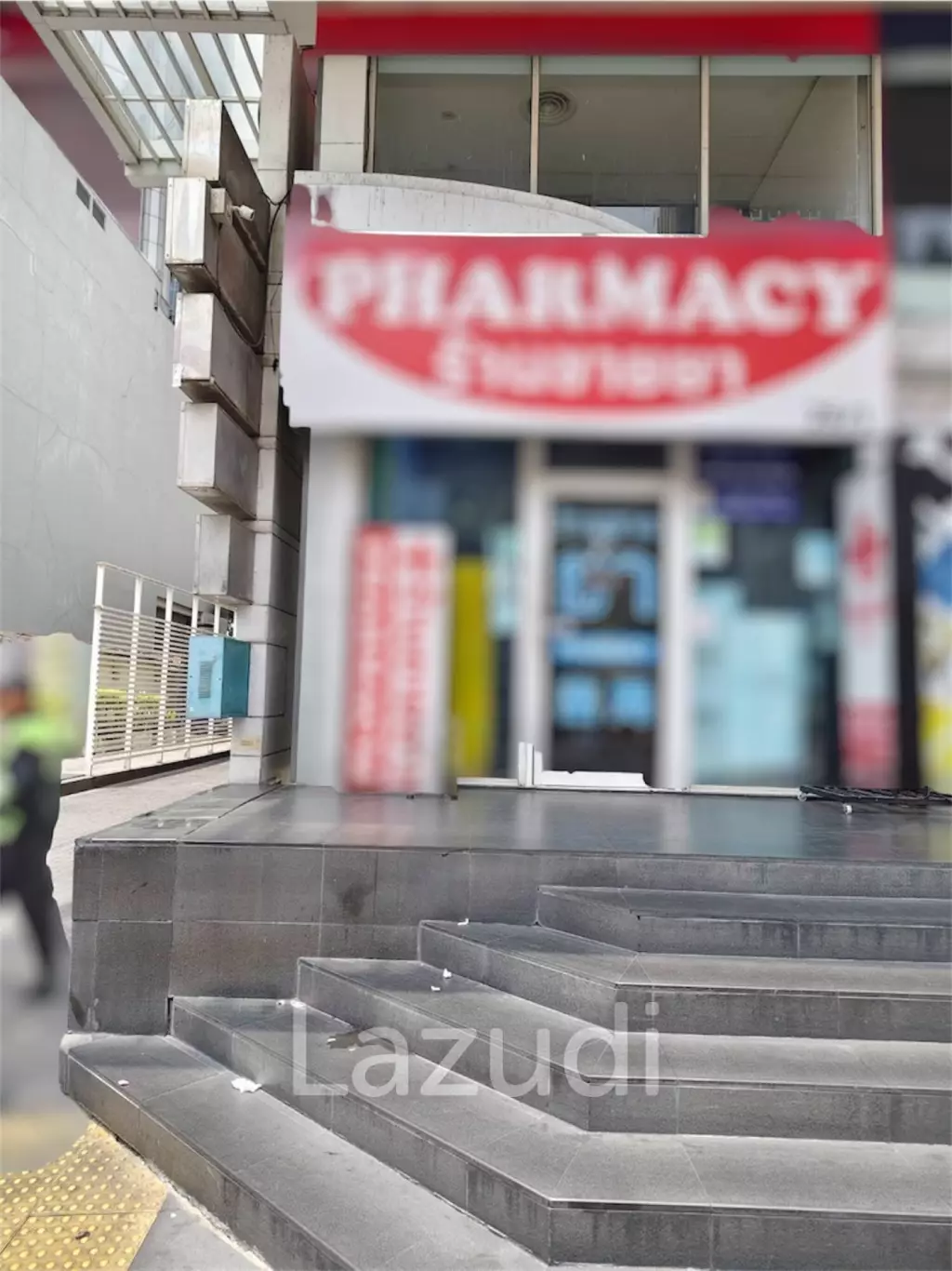 30 sqm retail for rent at Piya Place Lumpini Pathum Wan Bangkok