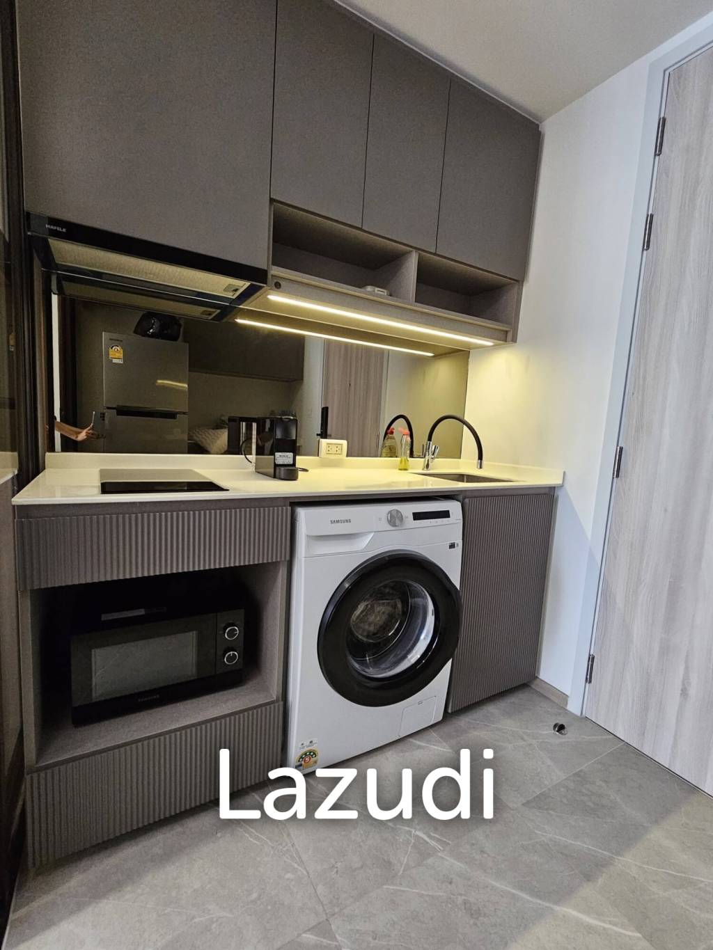 35 sqm modern 1 bedroom condo at Chapter Thonglor 25 Bangkok