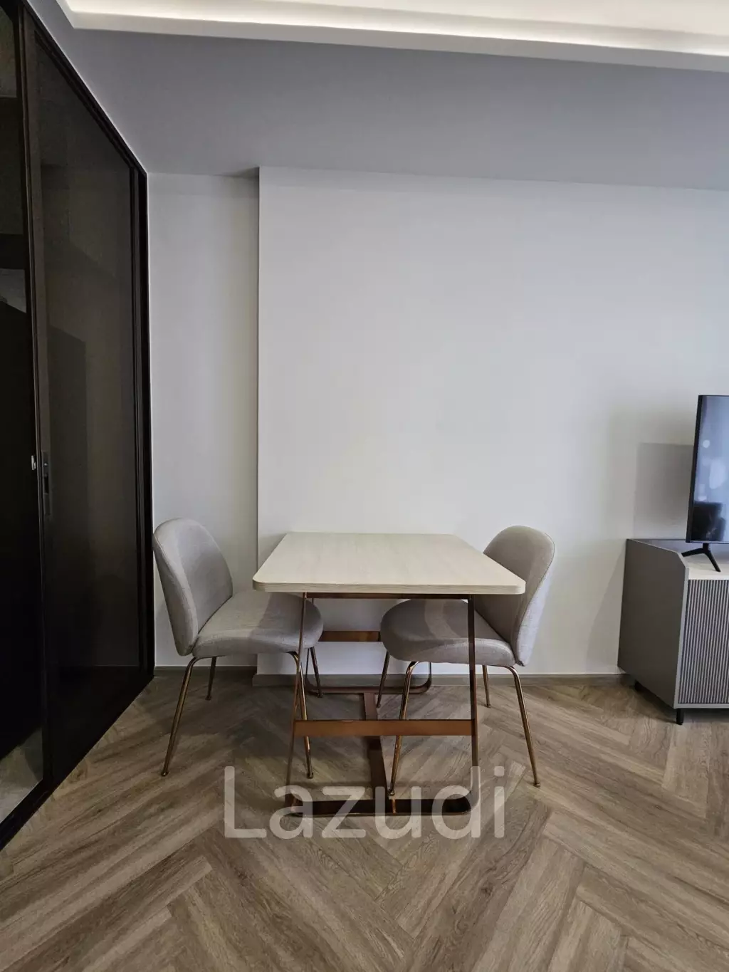35 sqm modern 1 bedroom condo at Chapter Thonglor 25 Bangkok