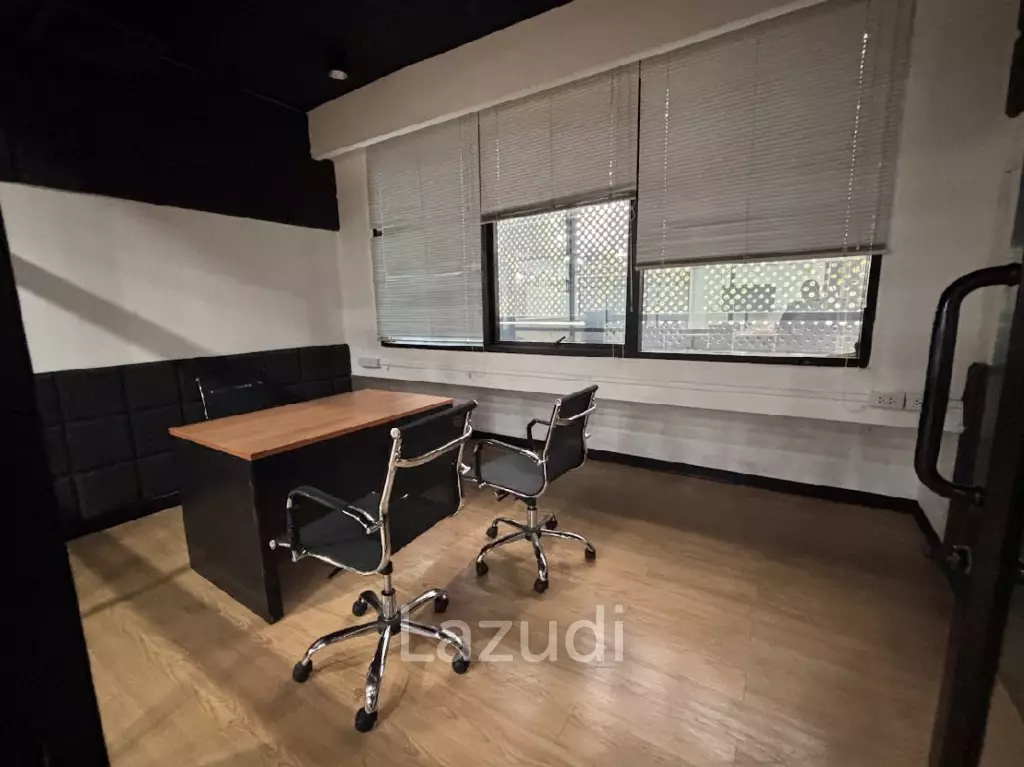 211 sqm modern furnished office for rent in Phra Nakhon Bangkok