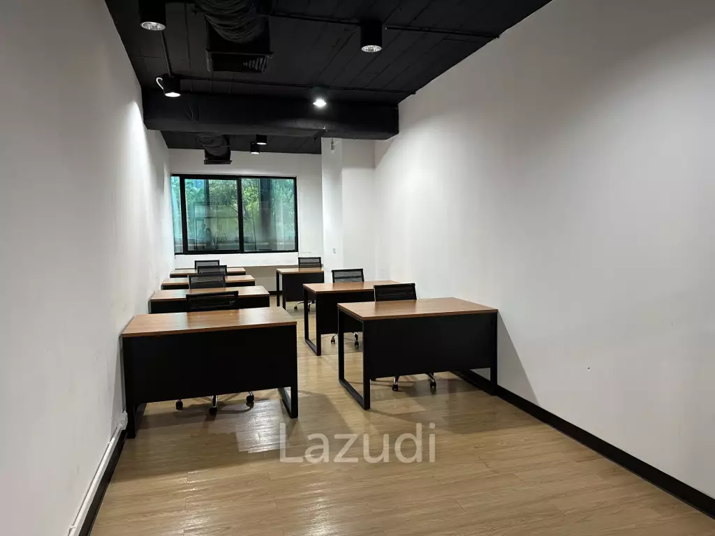 211 sqm modern furnished office for rent in Phra Nakhon Bangkok