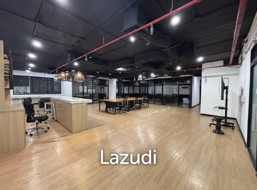 211 sqm modern furnished office for rent in Phra Nakhon Bangkok