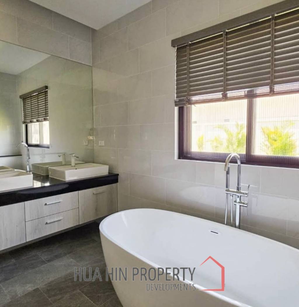 ARIA HUA HIN 3  : 3 bed pool villa