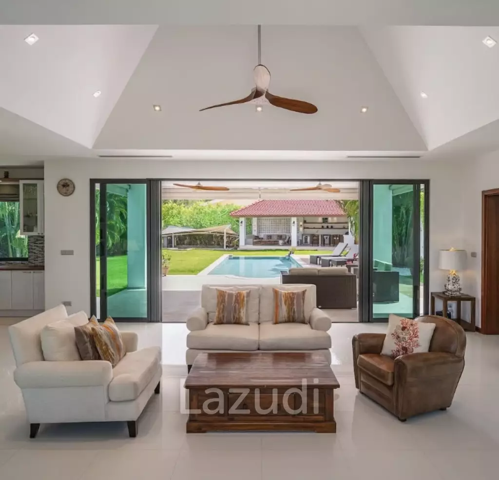 BAAN ING PHU : Luxury 3 bed pool villa on large corner plot with uninterupted Black Mountain Views
