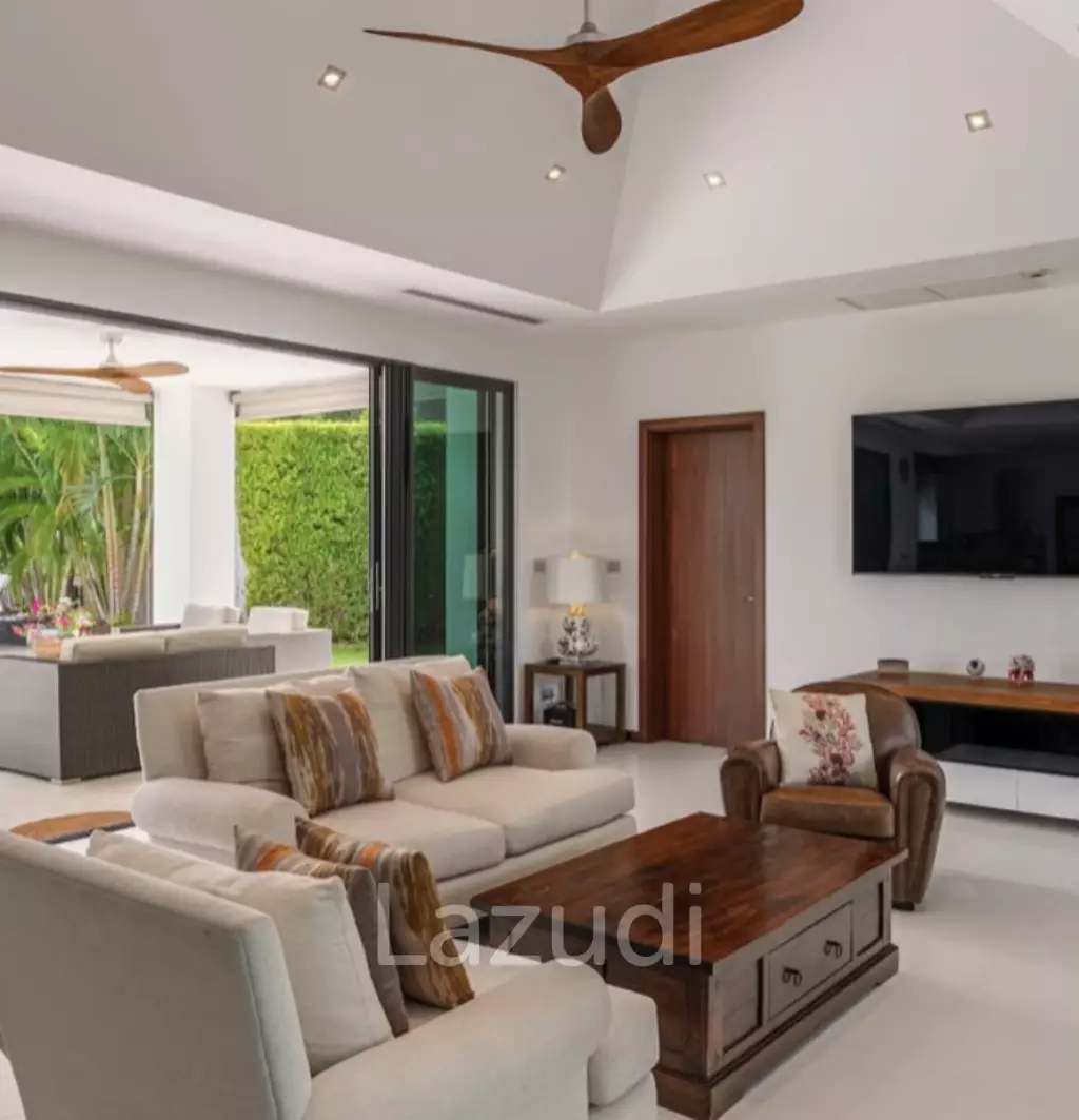 BAAN ING PHU : Luxury 3 bed pool villa on large corner plot with uninterupted Black Mountain Views