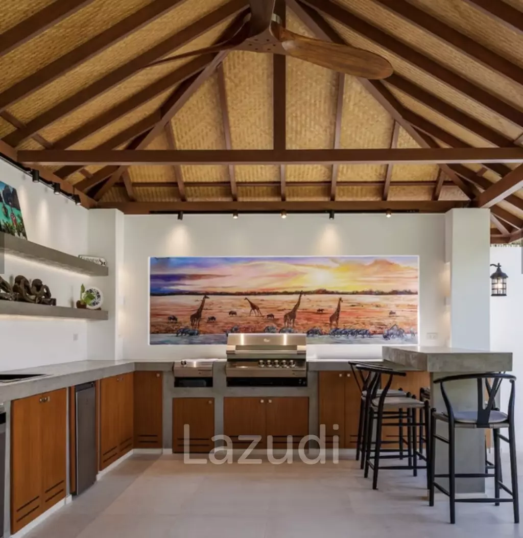 BAAN ING PHU : Luxury 3 bed pool villa on large corner plot with uninterupted Black Mountain Views