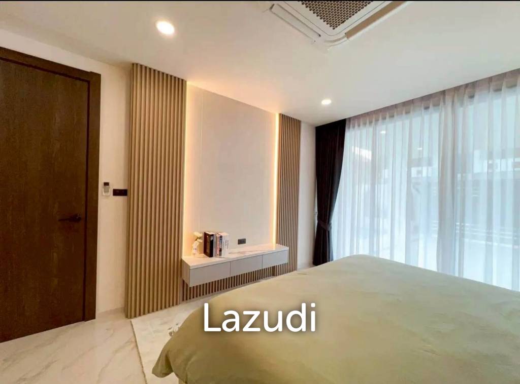 Newly Renovated 2-Storey Pool Villa for Sale at Eakmongkol