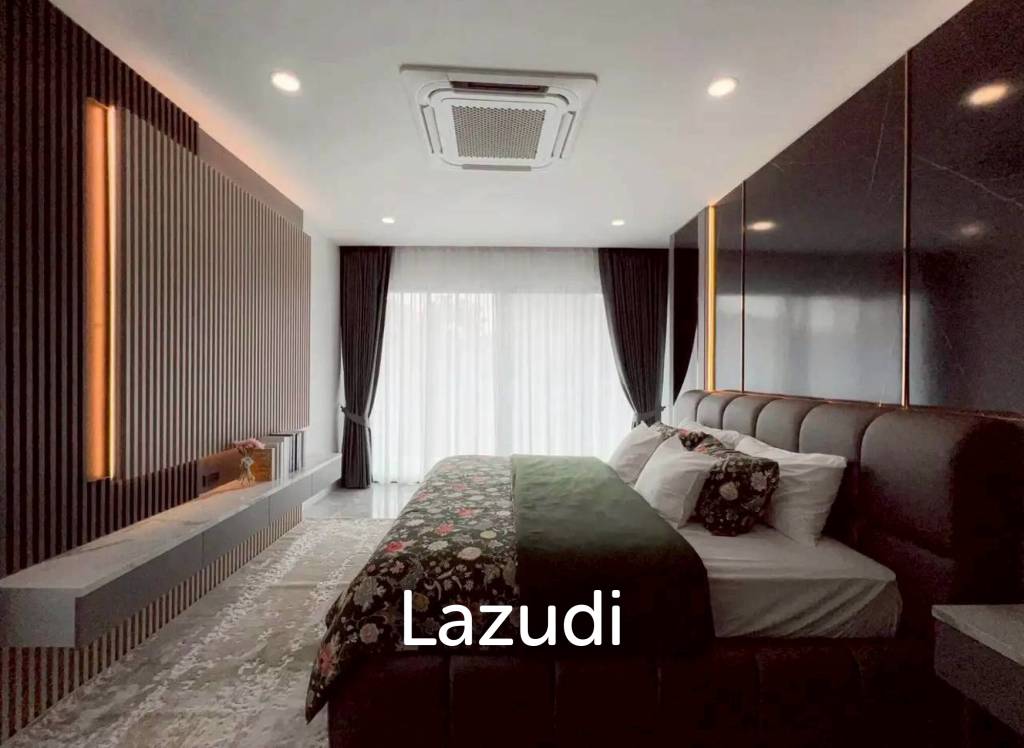Newly Renovated 2-Storey Pool Villa for Sale at Eakmongkol