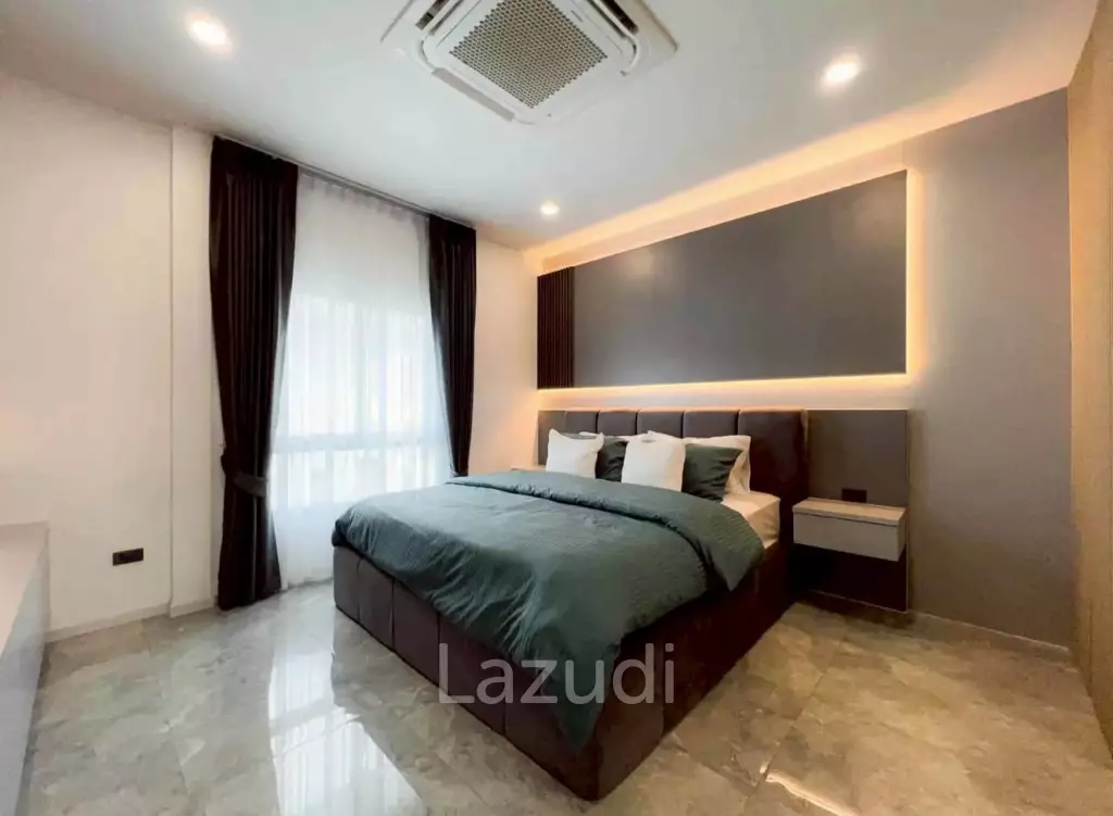 Newly Renovated 2-Storey Pool Villa for Sale at Eakmongkol