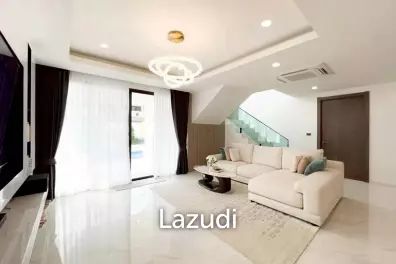 Newly Renovated 2-Storey Pool Villa for Sale at Eakmongkol