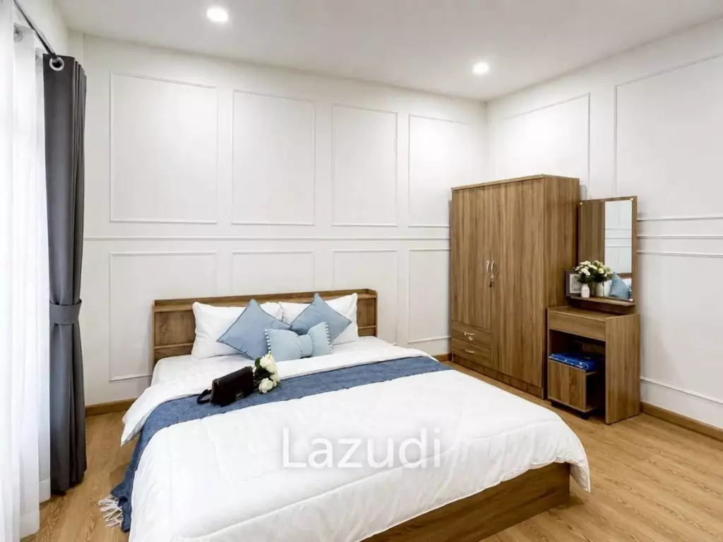 Newly Renovated Townhouse for Rent at Chatkaew 9