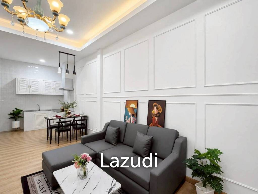 Newly Renovated Townhouse for Rent at Chatkaew 9